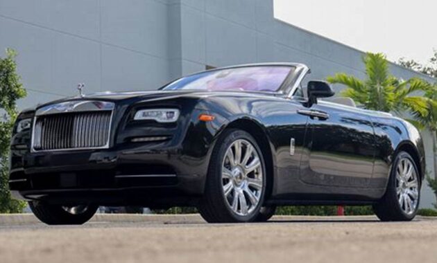 Find Your Dream Rolls Royce Dawn: Explore Our Exclusive Inventory Today!