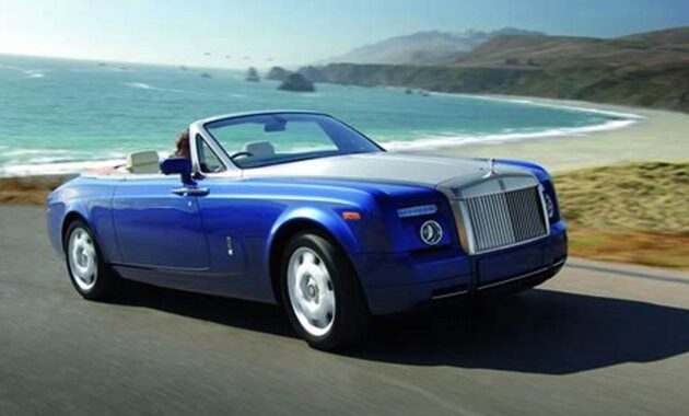 The Pinnacle of Luxury: Rolls-Royce Convertibles for the Discerning Driver