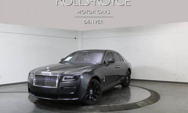 Unveiling the Elegance: Pre-Owned Rolls Royce for Connoisseurs